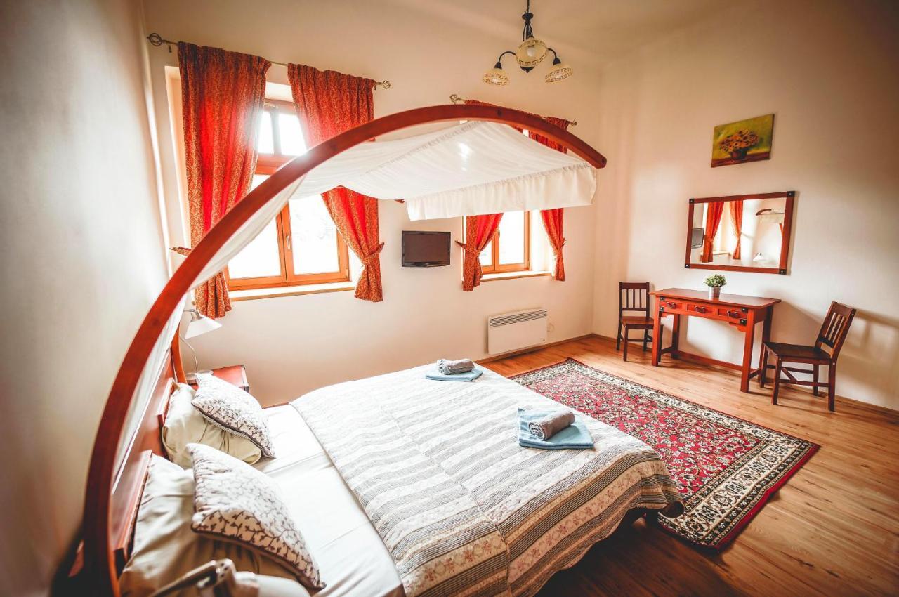 Hotel Stein Elbogen Loket Zewnętrze zdjęcie